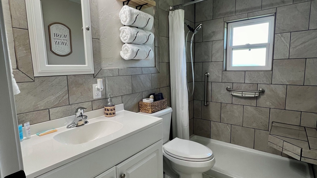 Photo of Bathroom in Marshall