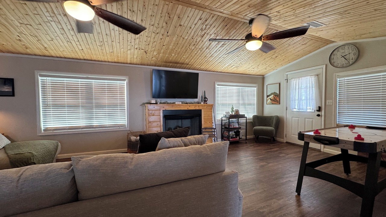 Photo of Livingroom in Marshall