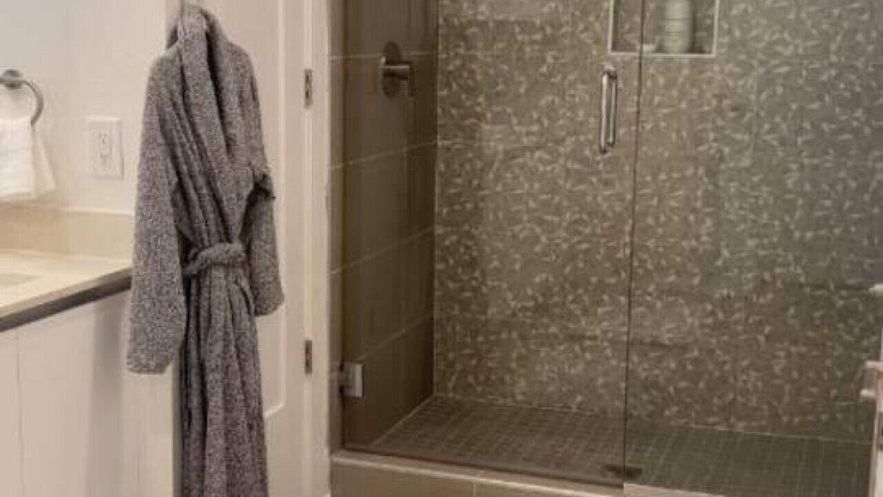 Photo of Bathroom in South Tuxedo Park