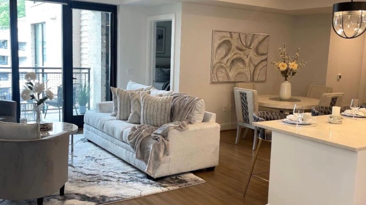 Photo of Livingroom in South Tuxedo Park