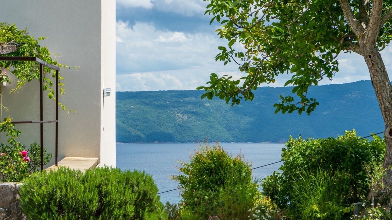 Photo of Outdoor in Brsec