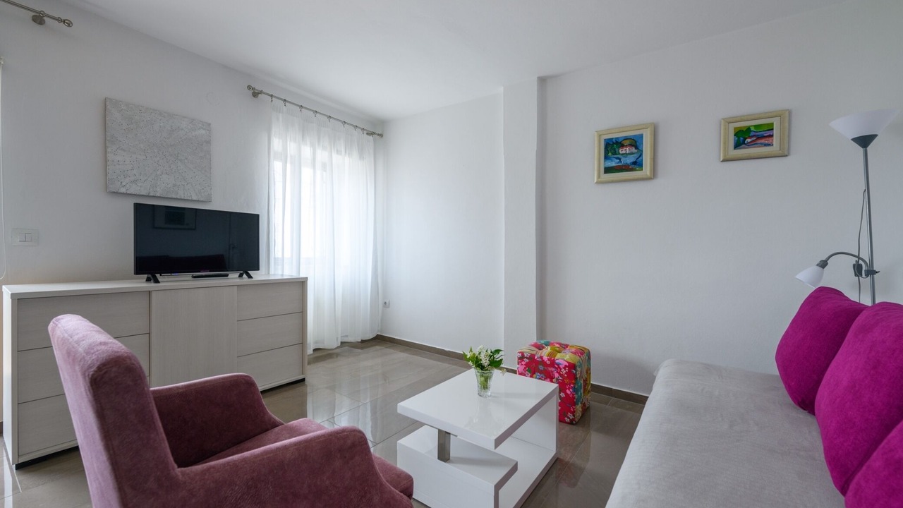 Photo of Livingroom in Brsec