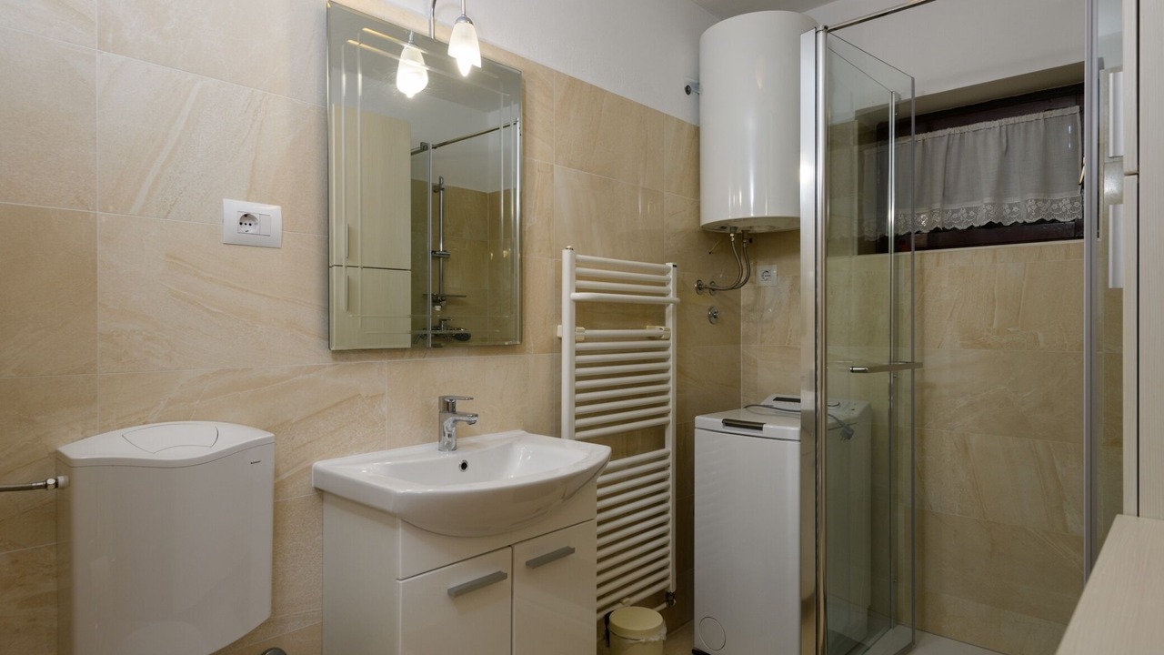 Photo of Bathroom in Brsec