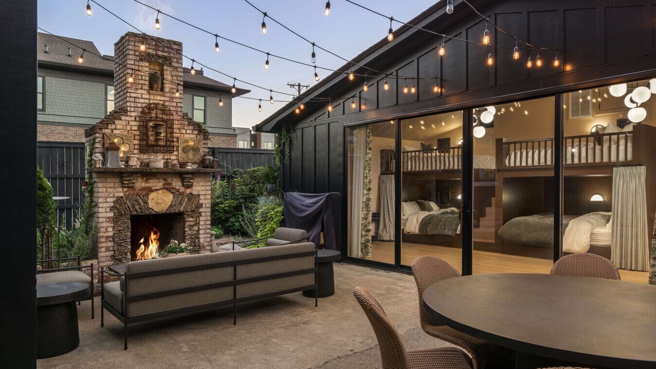 Photo of Outdoor in Five Points
