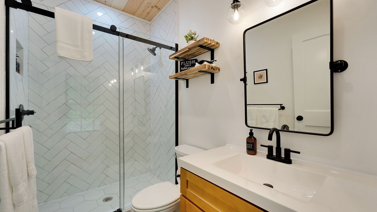 Photo of Bathroom in North Pole