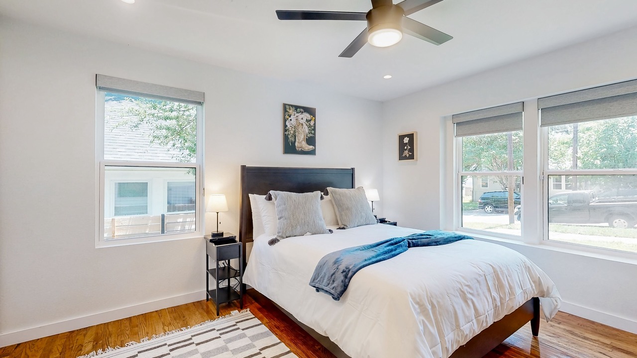Photo of Bedroom in North University
