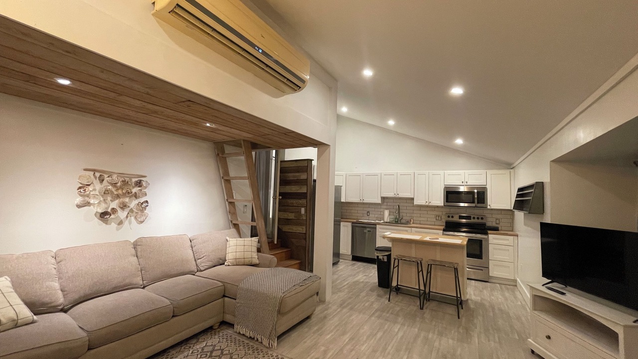 Photo of Livingroom in Westerly