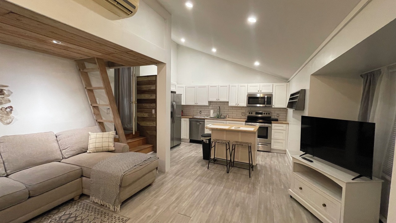 Photo of Livingroom in Westerly