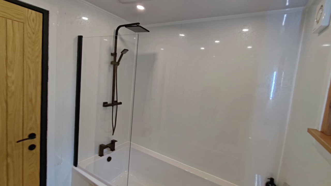 Photo of Bathroom in Glenisla