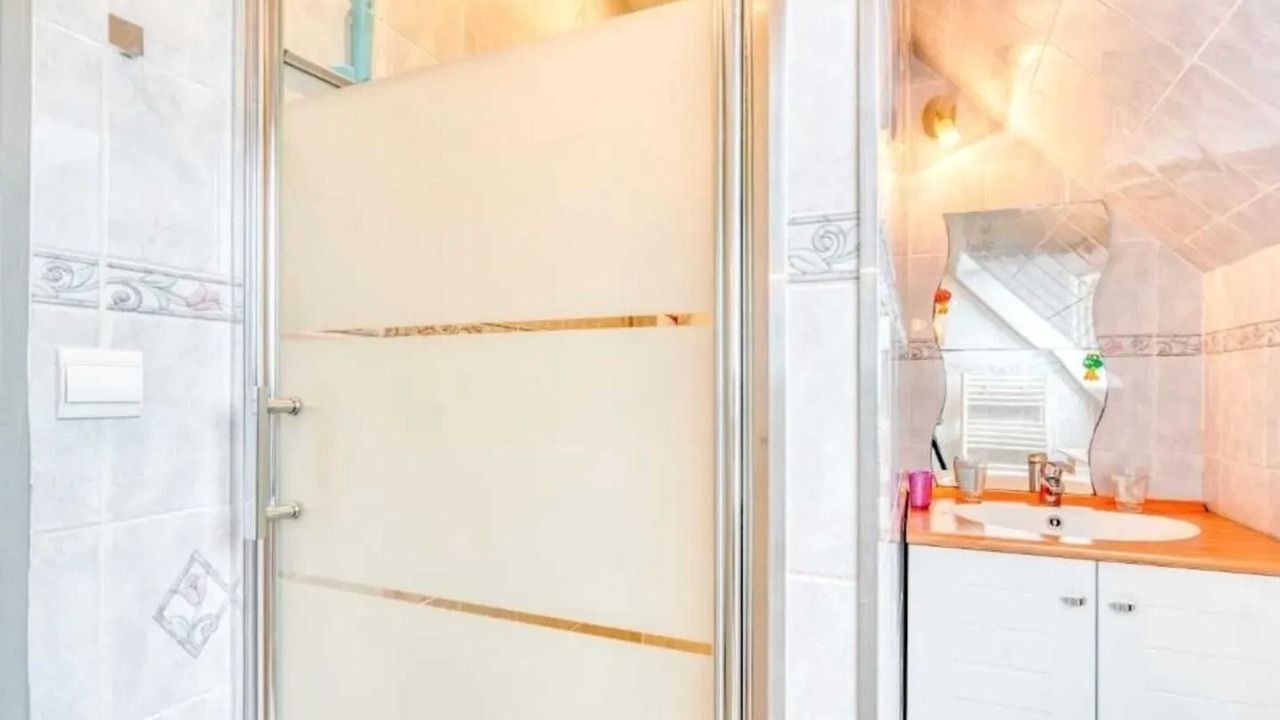Photo of Bathroom in Ranville