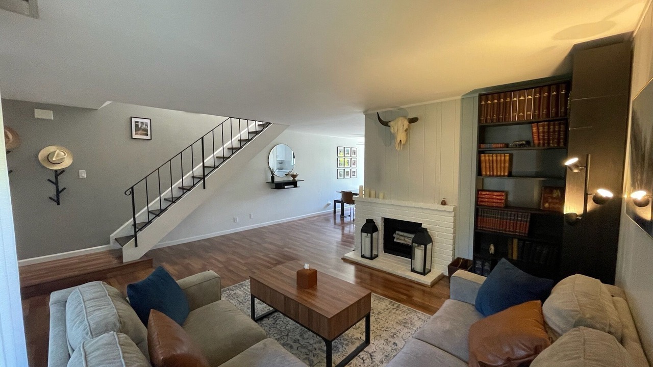 Photo of Livingroom in Concord