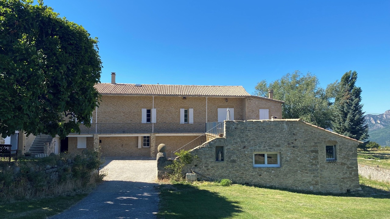Photo of Outdoor in Le Poet-Celard