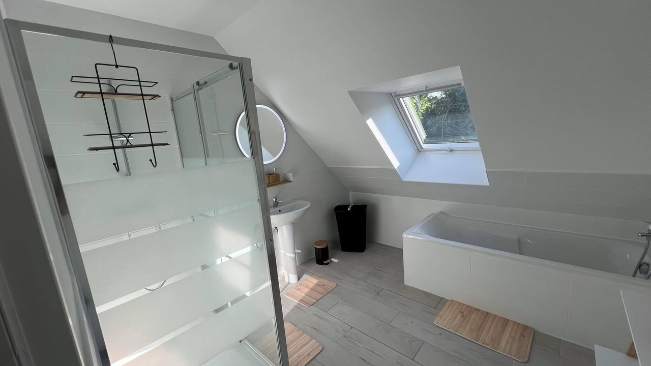 Photo of Bathroom in Lantheuil