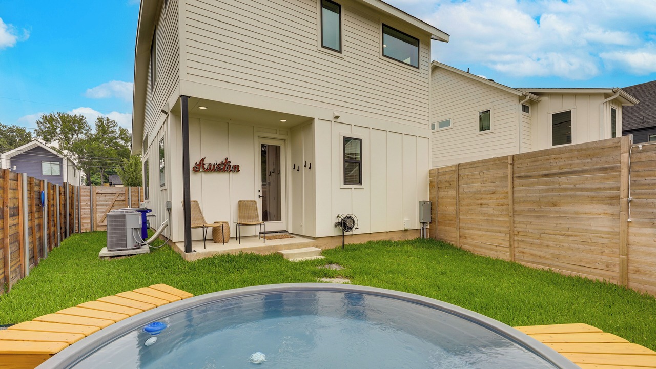 Photo of Patio Balcony in Chestnut