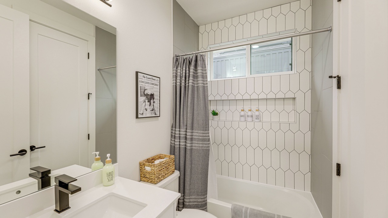 Photo of Bathroom in Chestnut