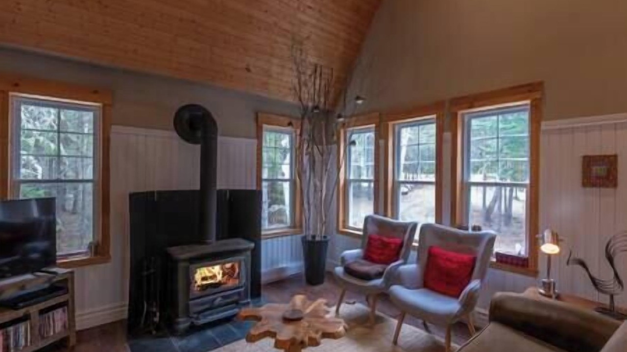 Photo of Livingroom in Saint Aime Des Lacs