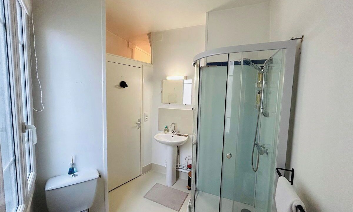 Photo of Bathroom in Reims City Centre