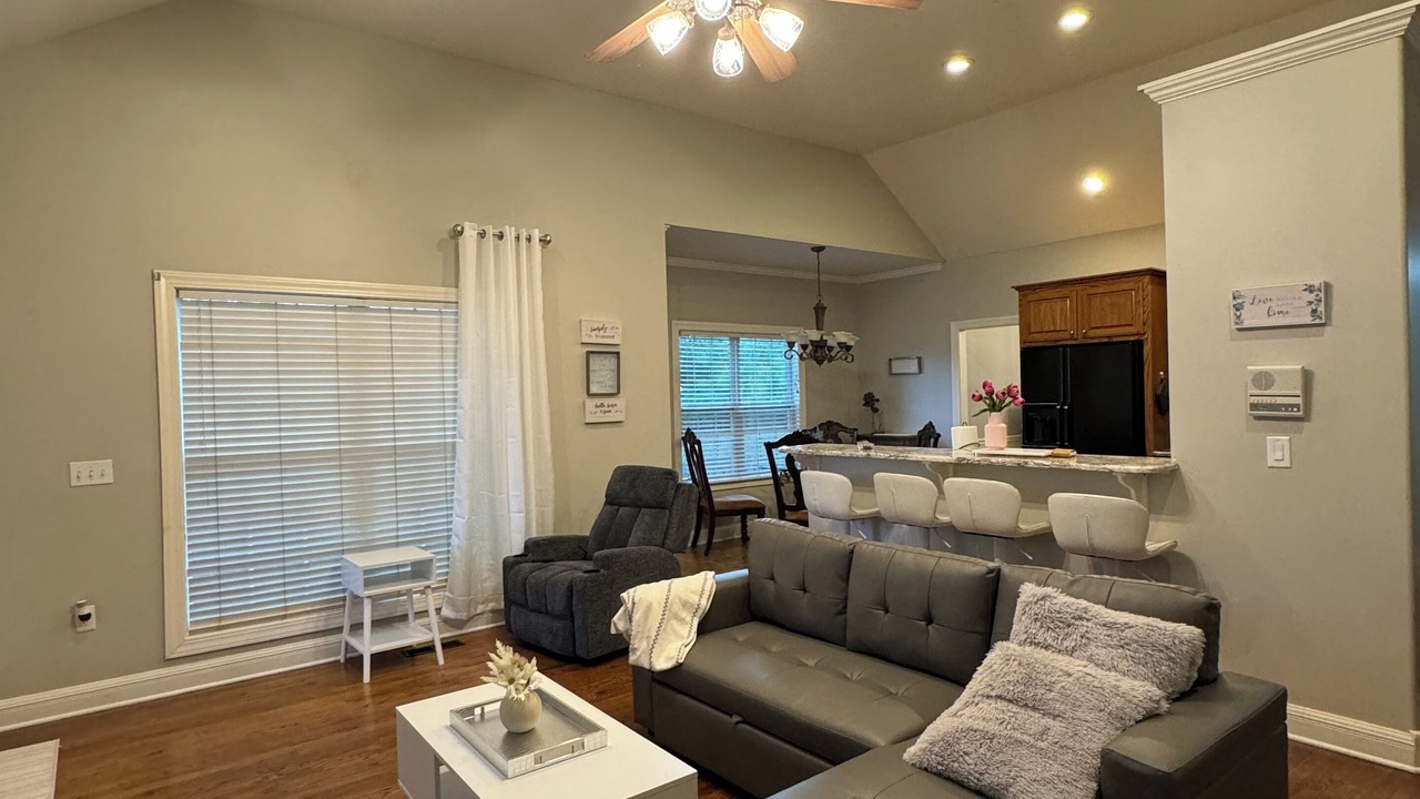 Photo of Livingroom in Jackson