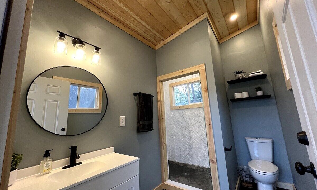 Photo of Bathroom in Apple Ridge