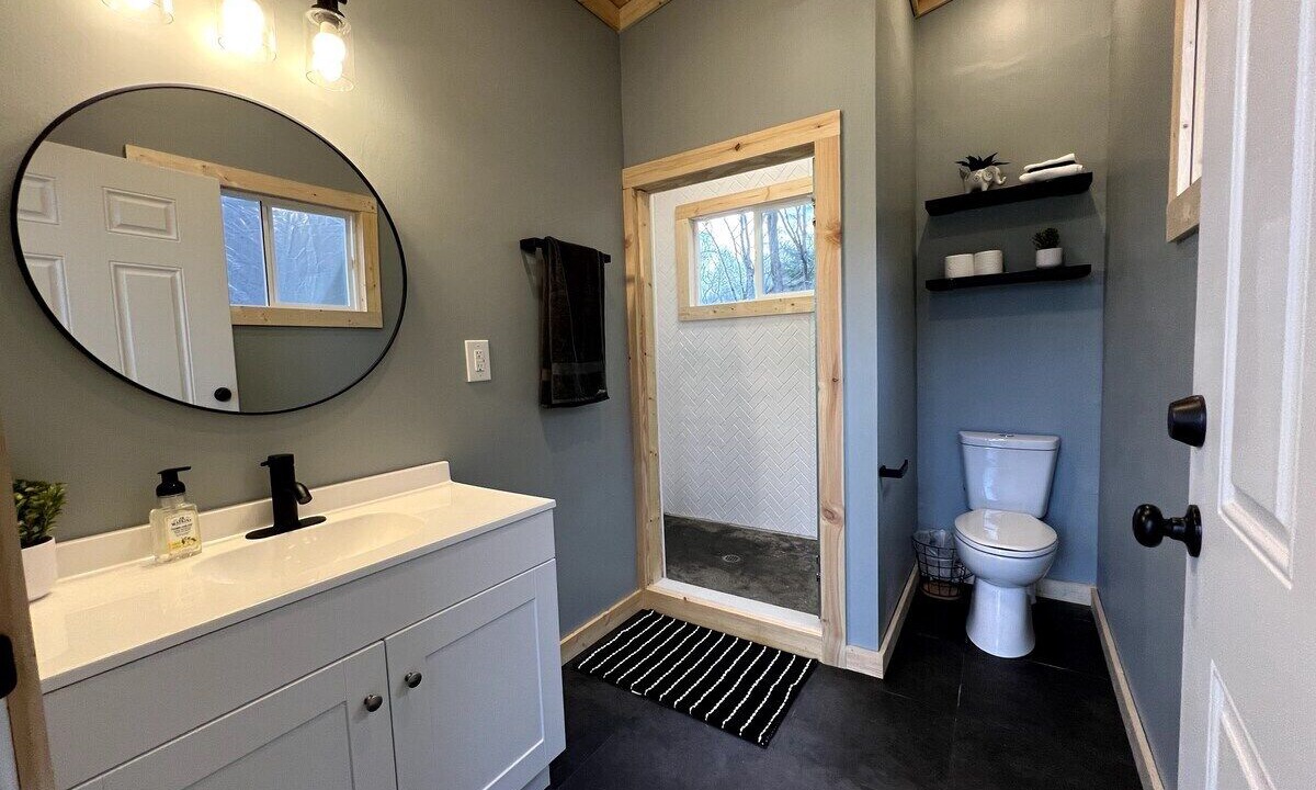 Photo of Bathroom in Apple Ridge