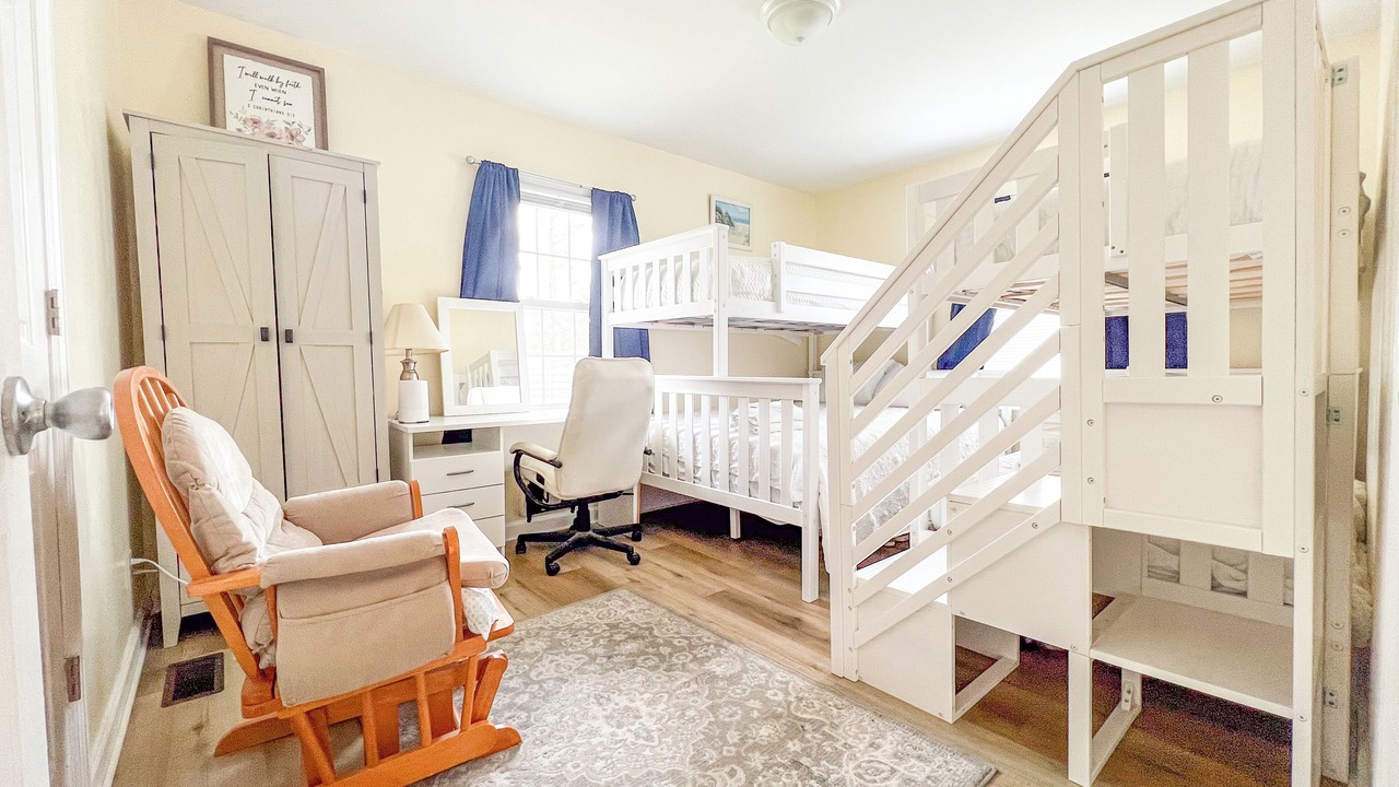 Photo of Bedroom in Cedar Point
