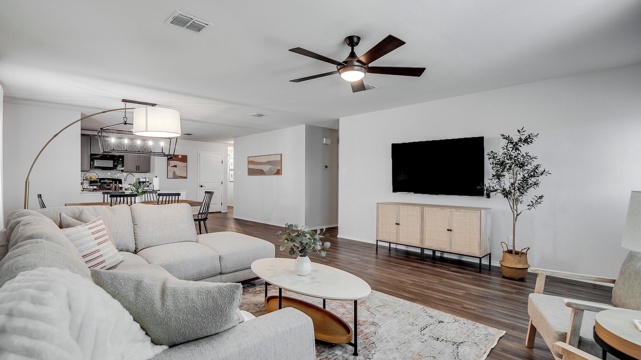 Photo of Livingroom in Haslet
