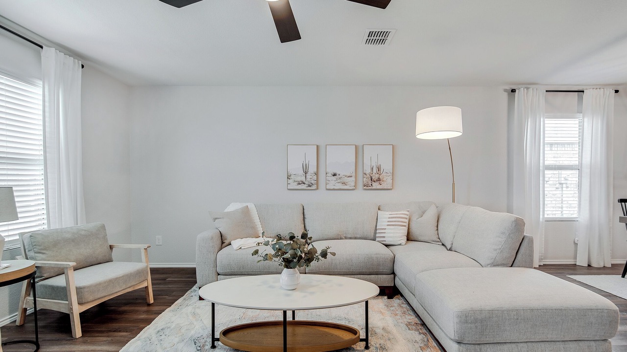 Photo of Livingroom in Haslet