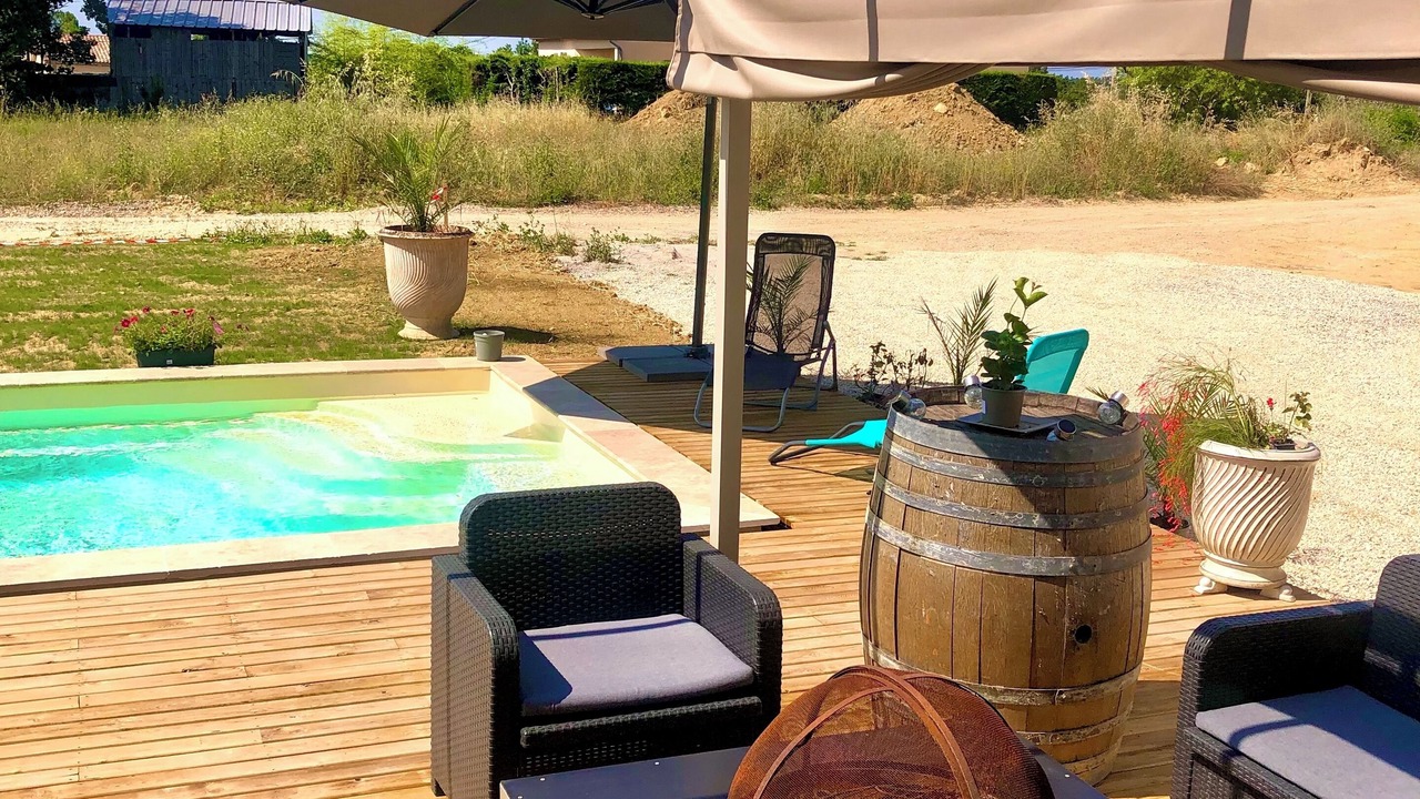 Photo of Patio Balcony in Allegre Les Fumades