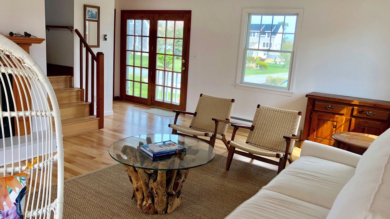 Photo of Livingroom in West Yarmouth