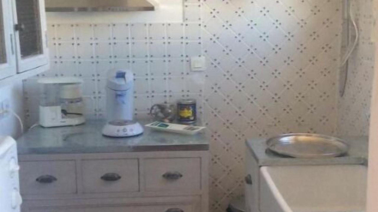 Photo of Kitchen in Vestric-et-Candiac