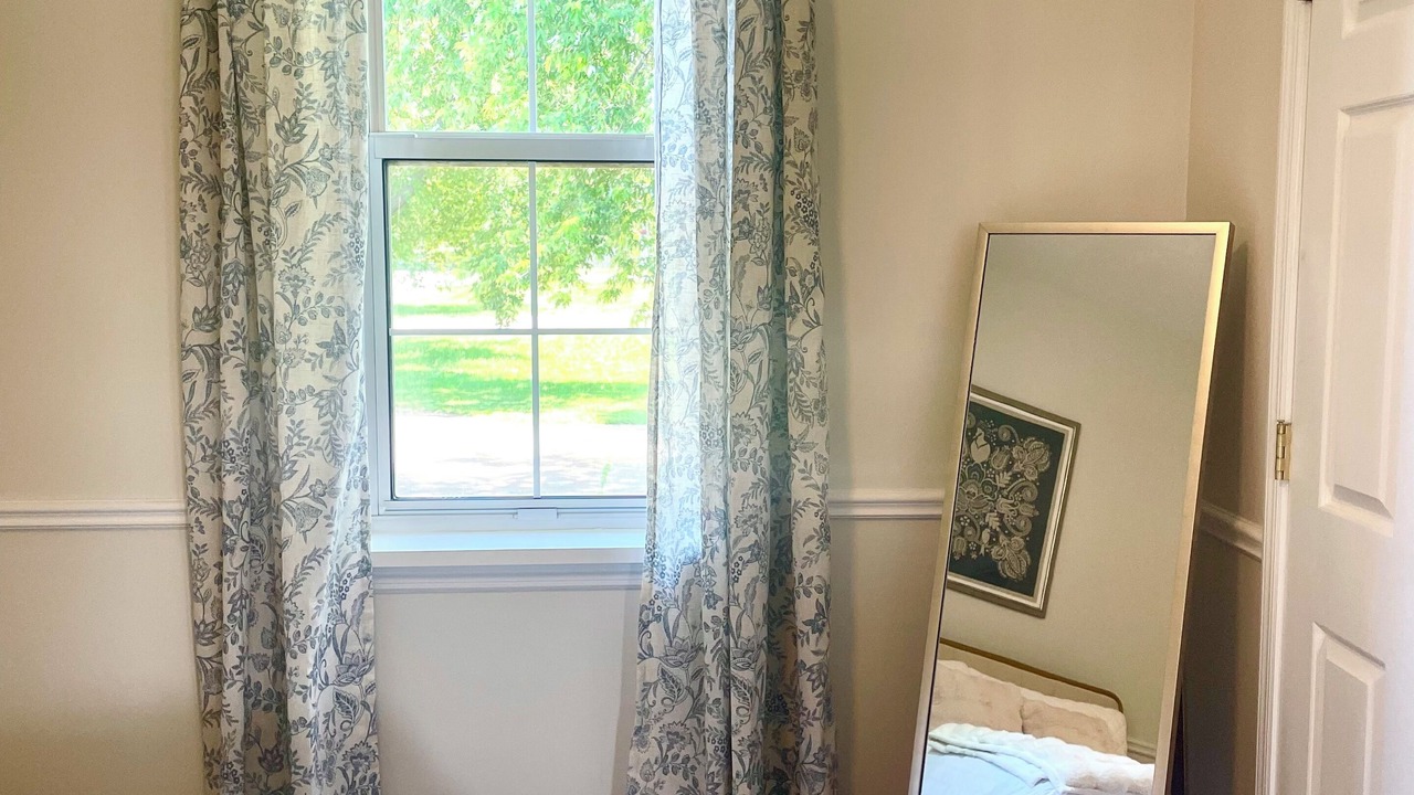 Photo of Bedroom in Pacific