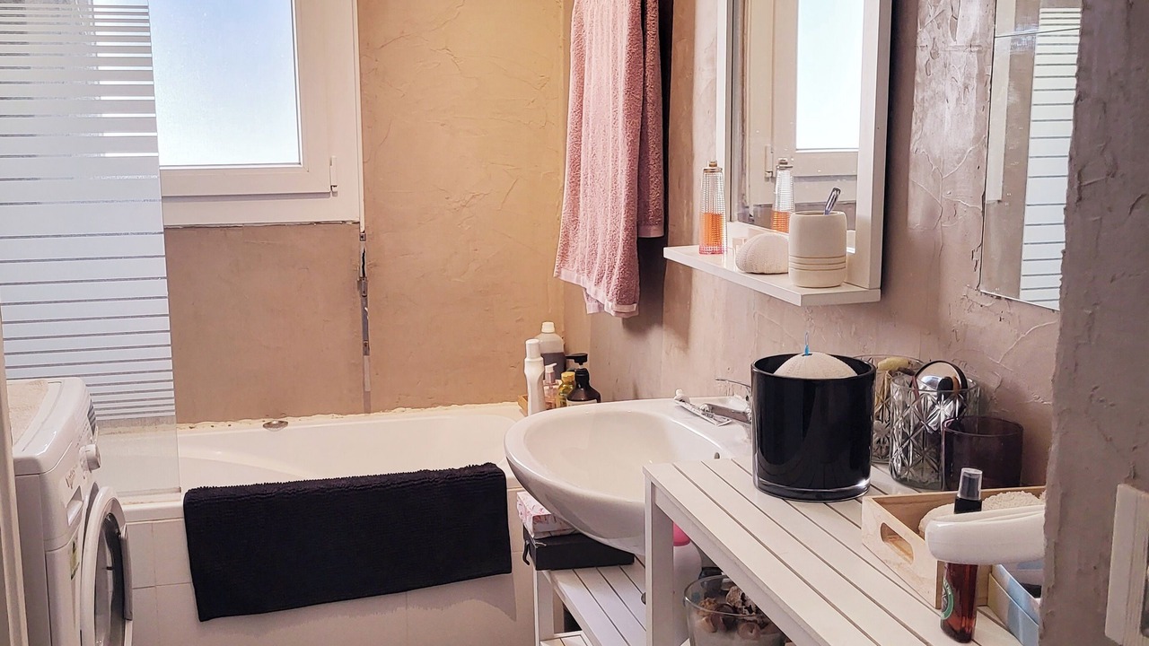 Photo of Bathroom in Bouc-Bel-Air
