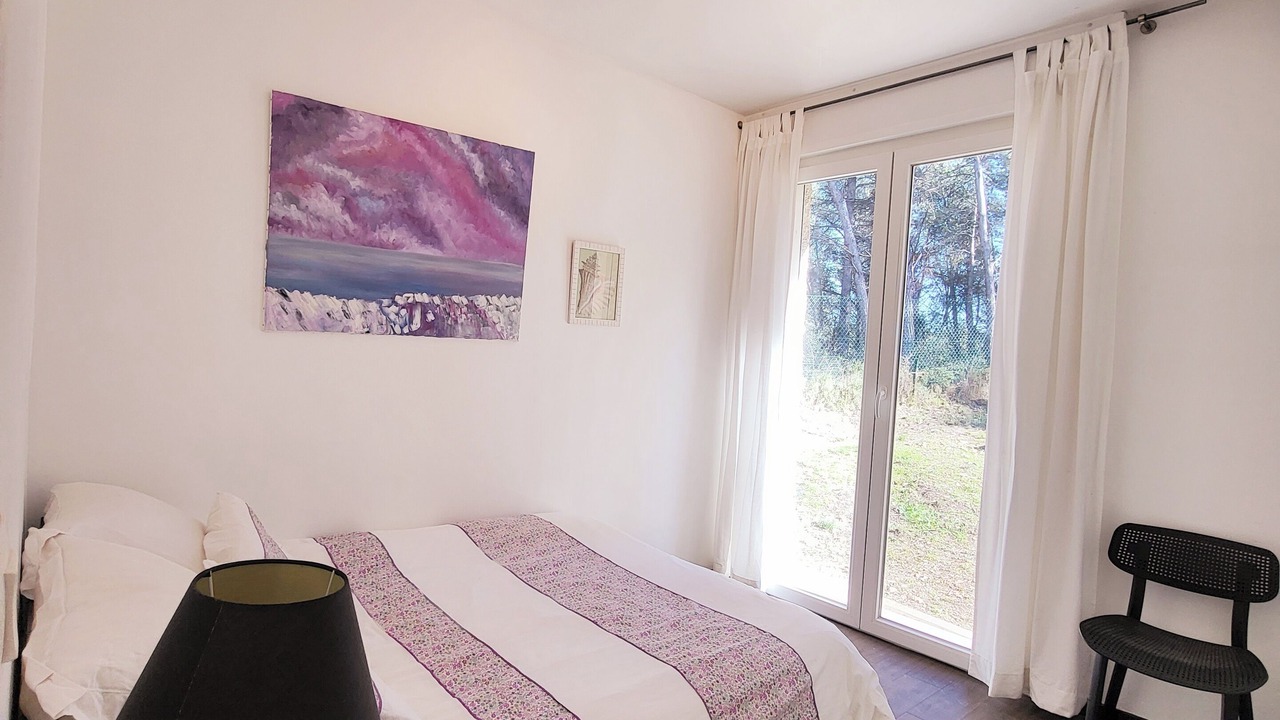 Photo of Bedroom in Bouc-Bel-Air