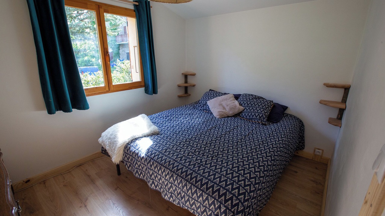 Photo of Bedroom in Orpierre