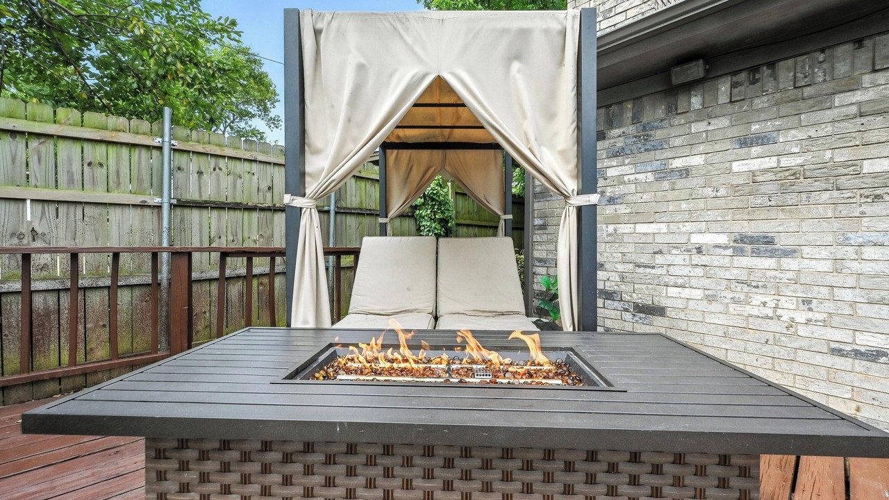 Photo of Patio Balcony in North Richland Hills
