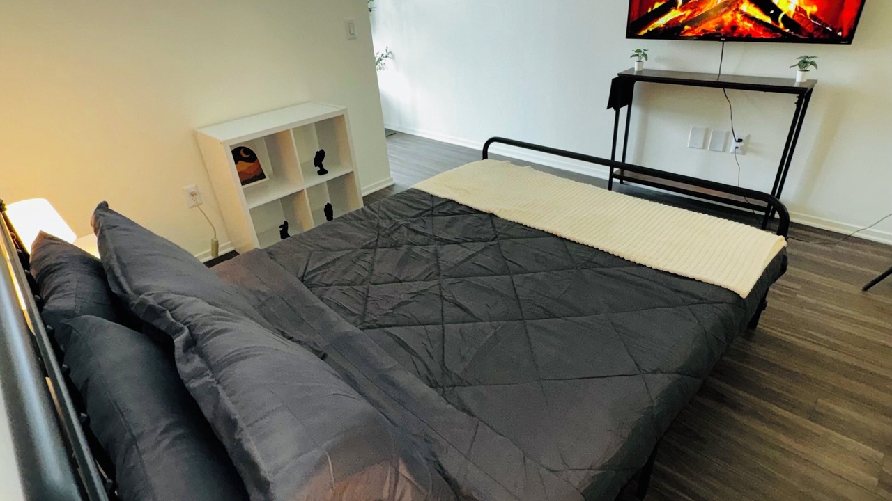 Photo of Bedroom in Glendale