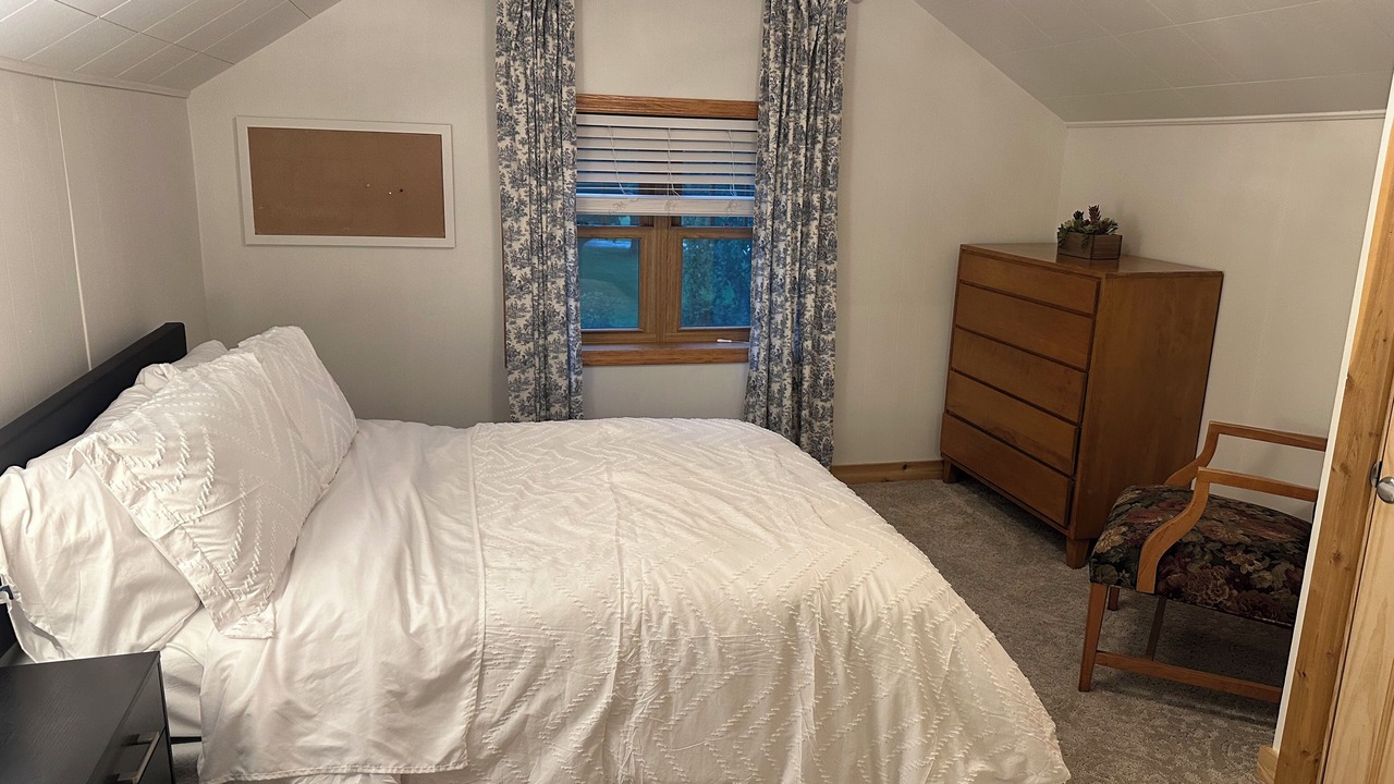 Photo of Bedroom in Branch