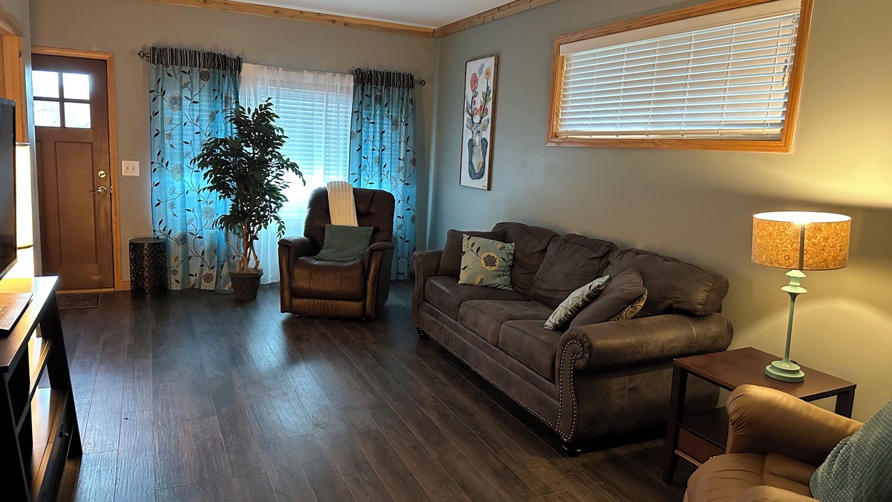 Photo of Livingroom in Branch
