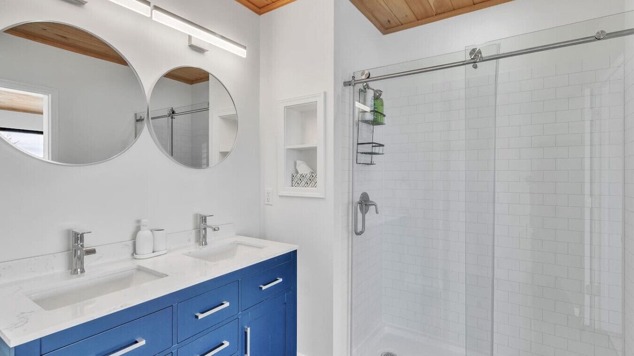 Photo of Bathroom in Little Valley