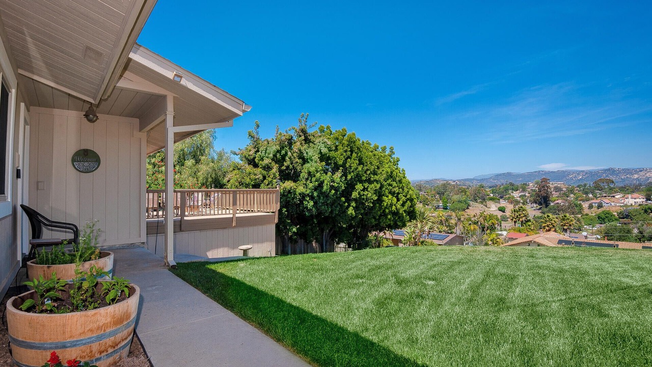 Photo of Patio Balcony in Country Club
