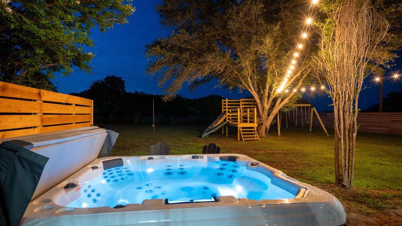 Photo of Bedroom in Glen Rose