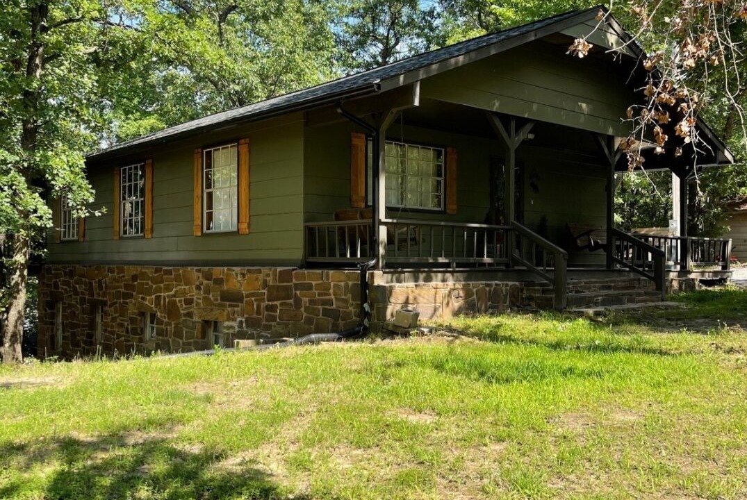 Photo of Outdoor in Hoyt