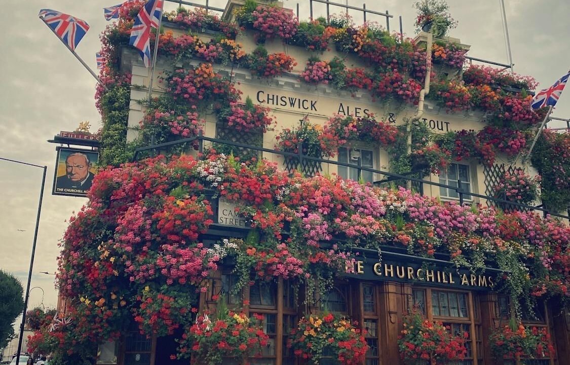 Photo of Others in Queen's Gate