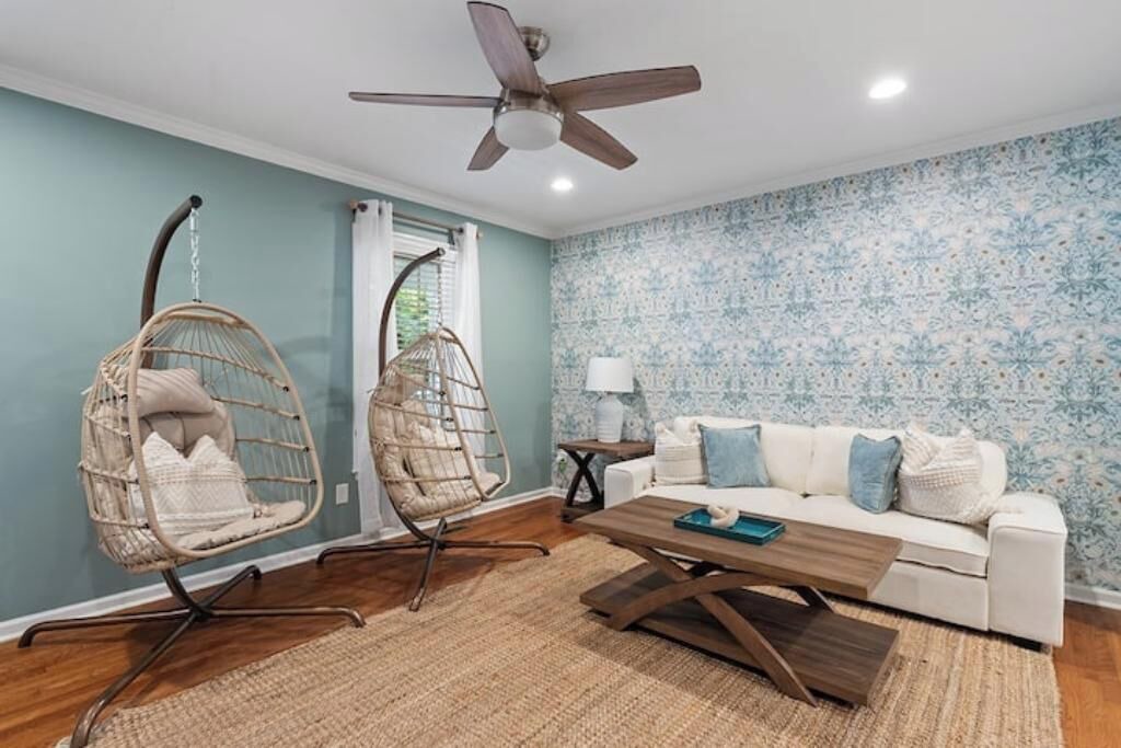 Photo of Livingroom in Southwest Raleigh