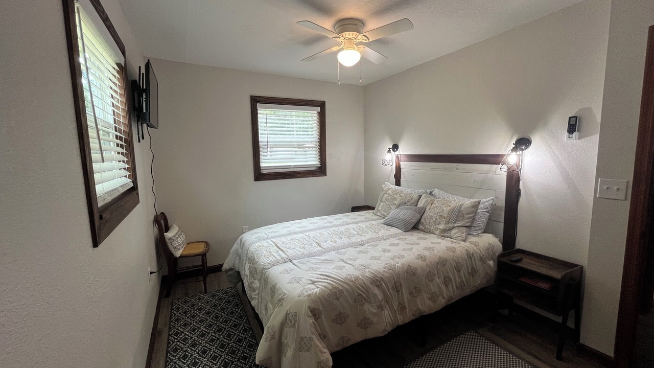 Photo of Bedroom in Bryson City