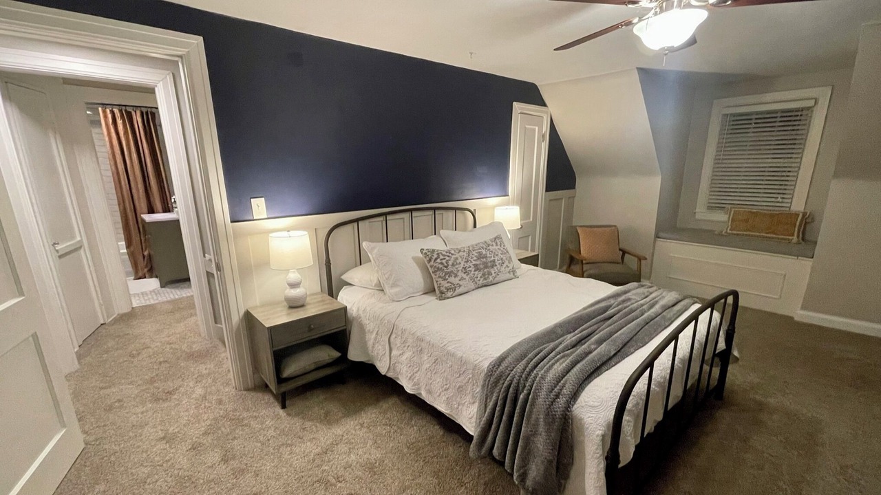 Photo of Bedroom in Jeffersontown