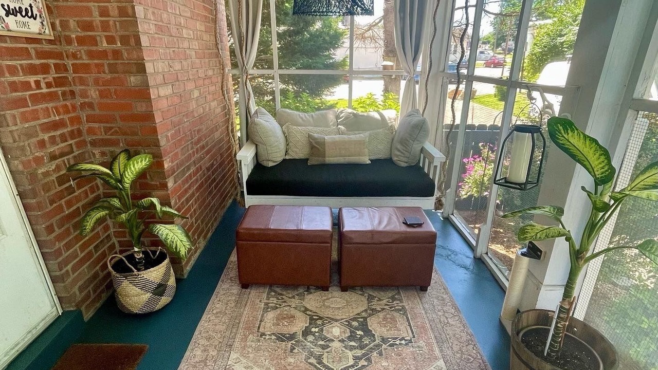 Photo of Livingroom in Jeffersontown