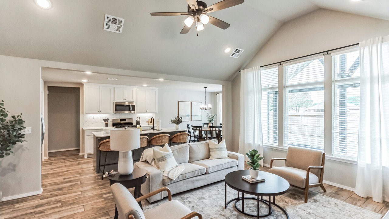 Photo of Livingroom in Owasso