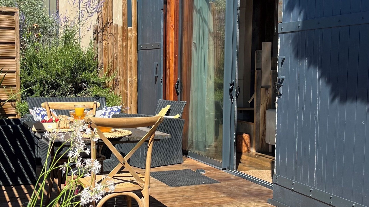 Photo of Outdoor in Molleges