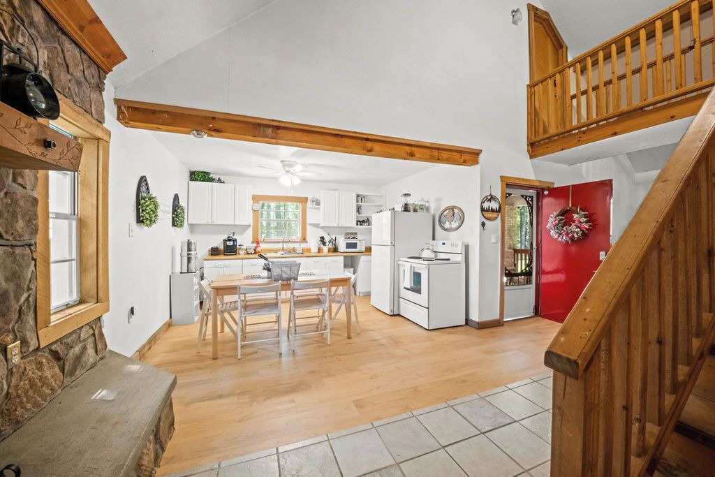 Photo of Kitchen in Terry